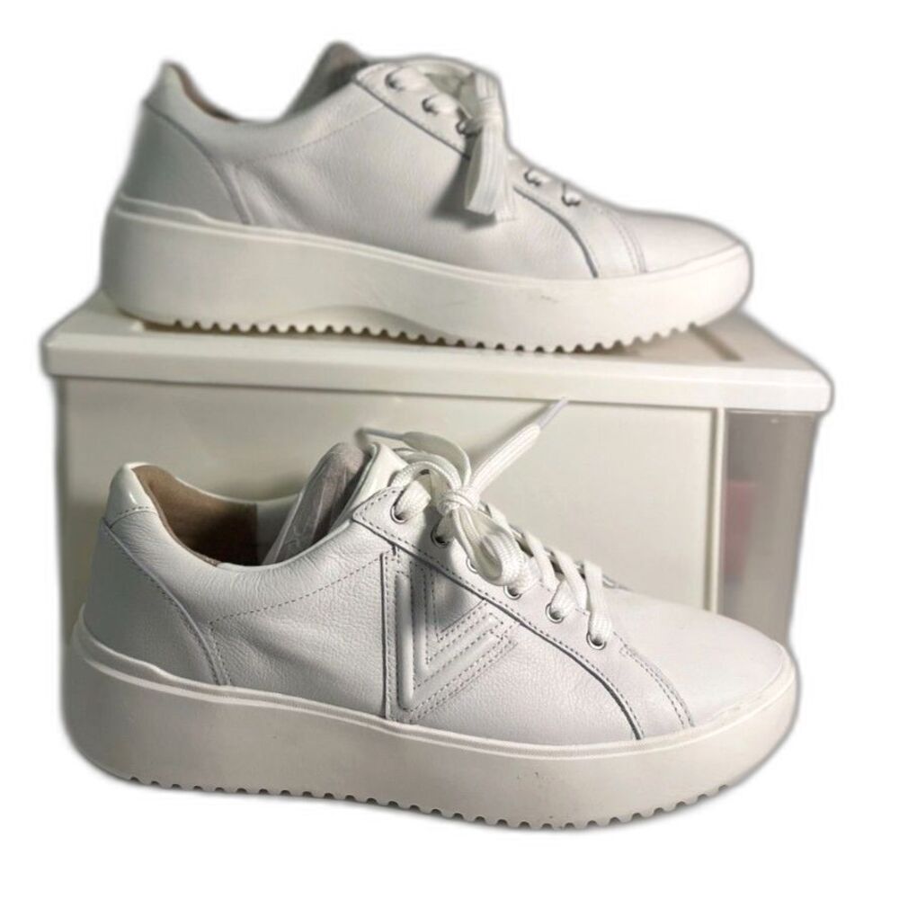 VIONIC Women's Kearny Platform Lace-up Sneaker White SZ 9  NEW
